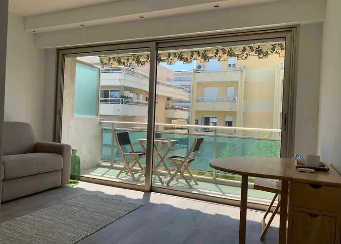 Bord De Cannes
