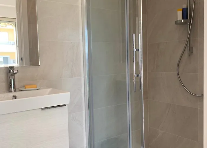 Apartament Bord De Cannes